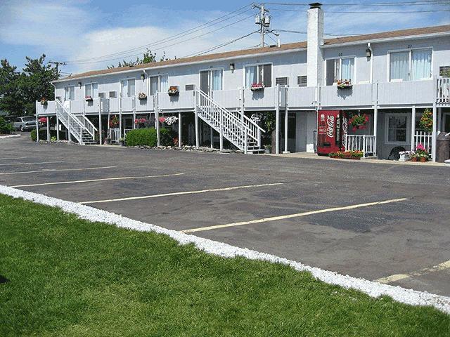 Sea Whale Motel Middletown Eksteriør billede